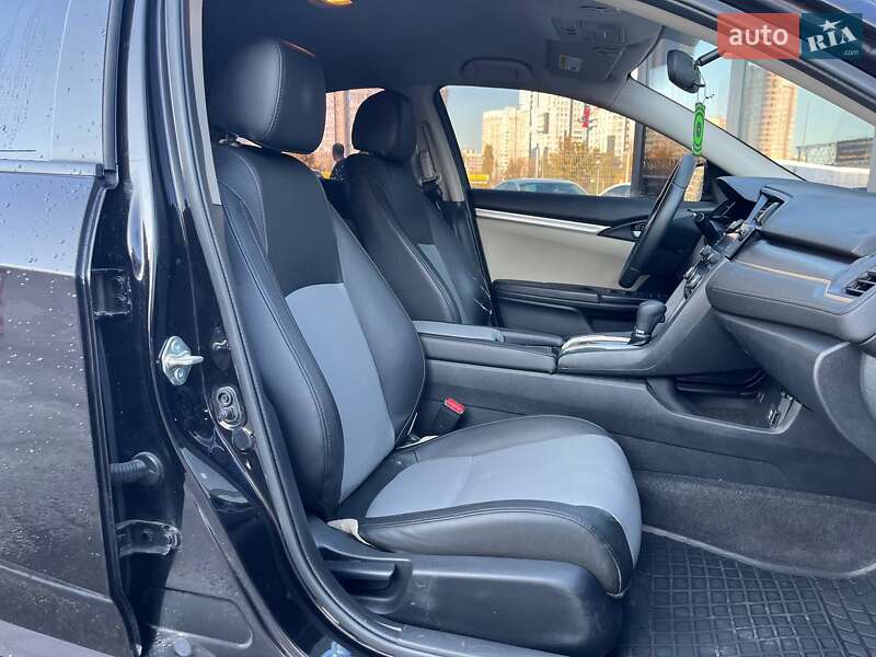 Седан Honda Civic 2017 в Киеве фото 12 Седан Honda Civic 2017 в Киеве