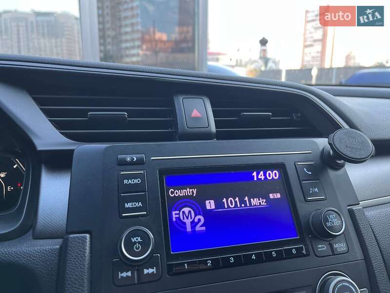 Седан Honda Civic 2017 в Киеве фото 24 Седан Honda Civic 2017 в Киеве