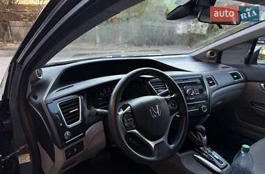 Седан Honda Civic 2013 в  фото 7 Седан Honda Civic 2013 в