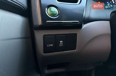 Седан Honda Civic 2013 в  фото 19 Седан Honda Civic 2013 в