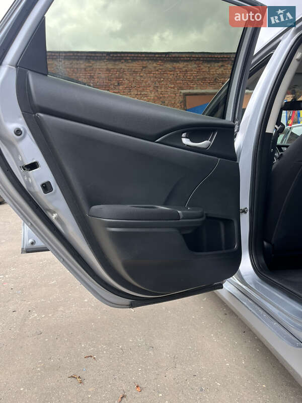 Седан Honda Civic 2018 в Киеве фото 16 Седан Honda Civic 2018 в Киеве