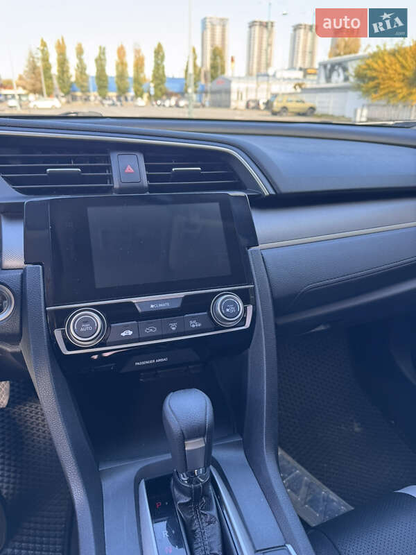 Седан Honda Civic 2017 в Киеве фото 21 Седан Honda Civic 2017 в Киеве