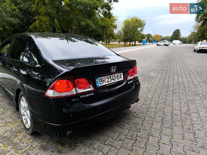 Седан Honda Civic 2009 в Измаиле
