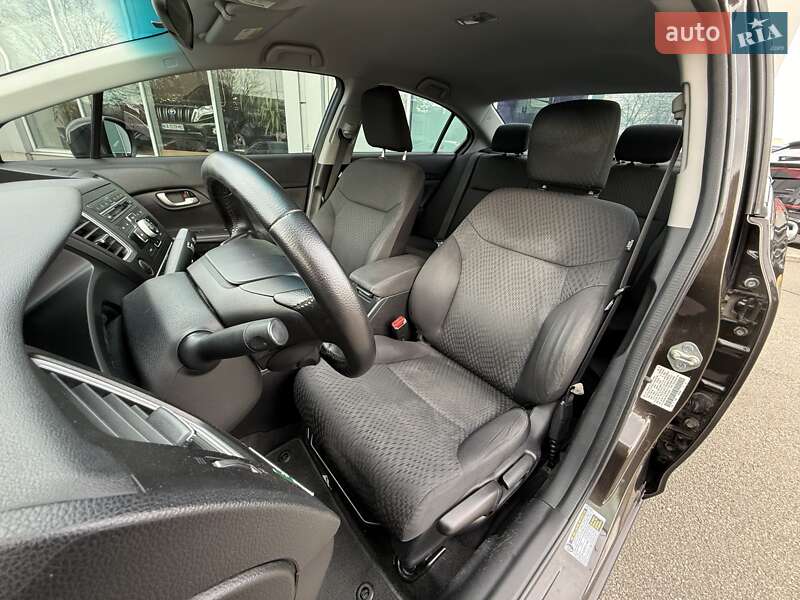 Седан Honda Civic 2014 в Киеве
