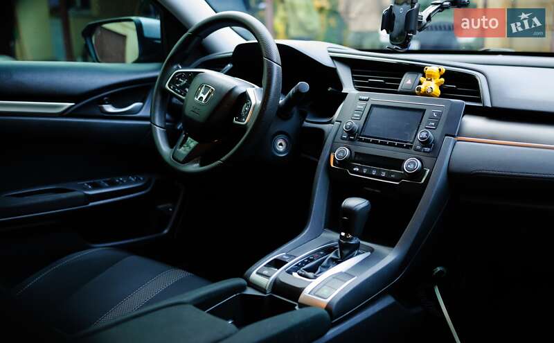 Седан Honda Civic 2020 в Киеве фото 6 Седан Honda Civic 2020 в Киеве