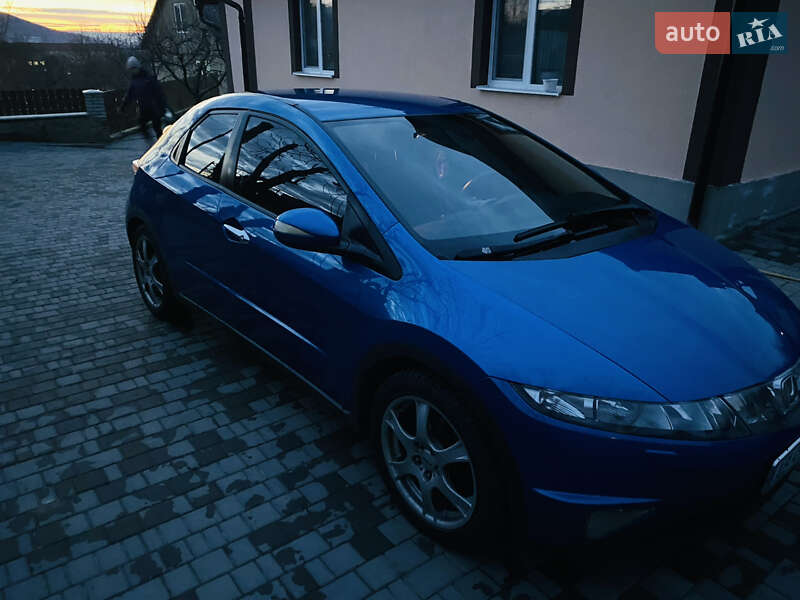 Хэтчбек Honda Civic 2007 в Могилев-Подольске фото 13 Хэтчбек Honda Civic 2007 в Могилев-Подольске
