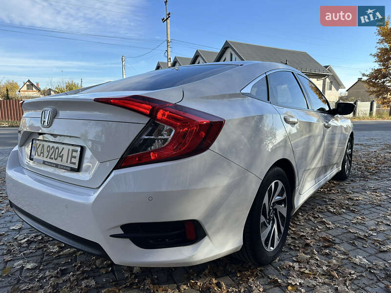 Седан Honda Civic 2017 в Виннице
