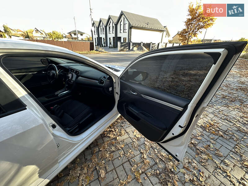 Седан Honda Civic 2017 в Виннице