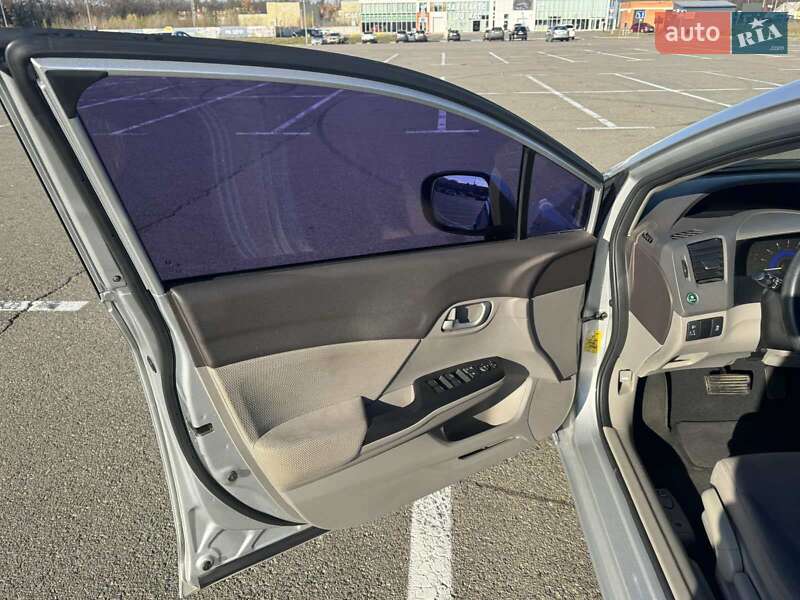 Седан Honda Civic 2012 в Киеве фото 8 Седан Honda Civic 2012 в Киеве