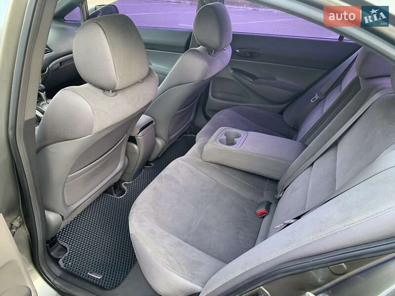 Седан Honda Civic 2007 в Киеве