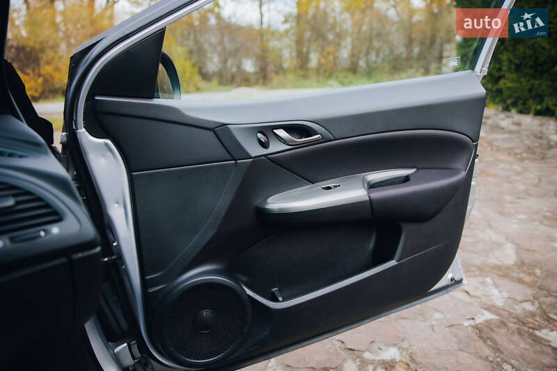 Хэтчбек Honda Civic 2010 в Бучаче