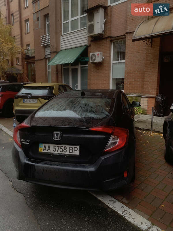 Седан Honda Civic 2017 в Киеве фото 3 Седан Honda Civic 2017 в Киеве