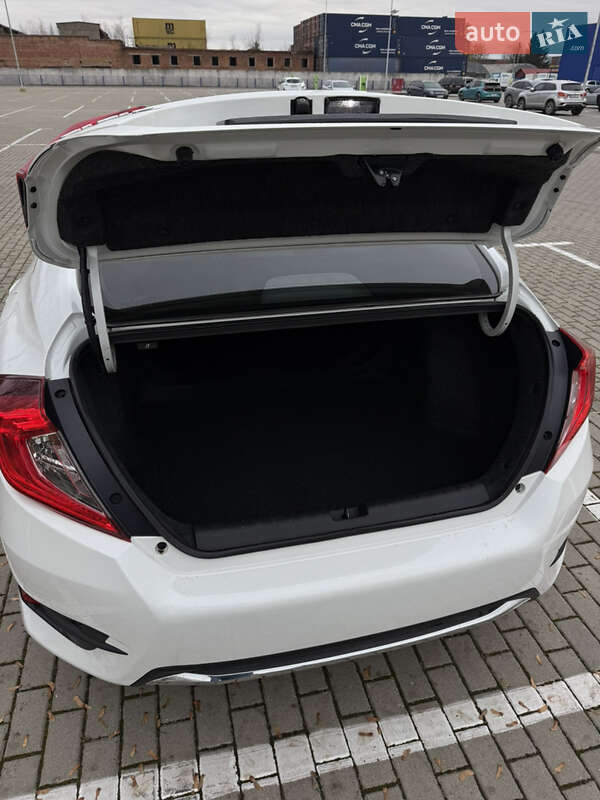 Седан Honda Civic 2019 в Тернополе