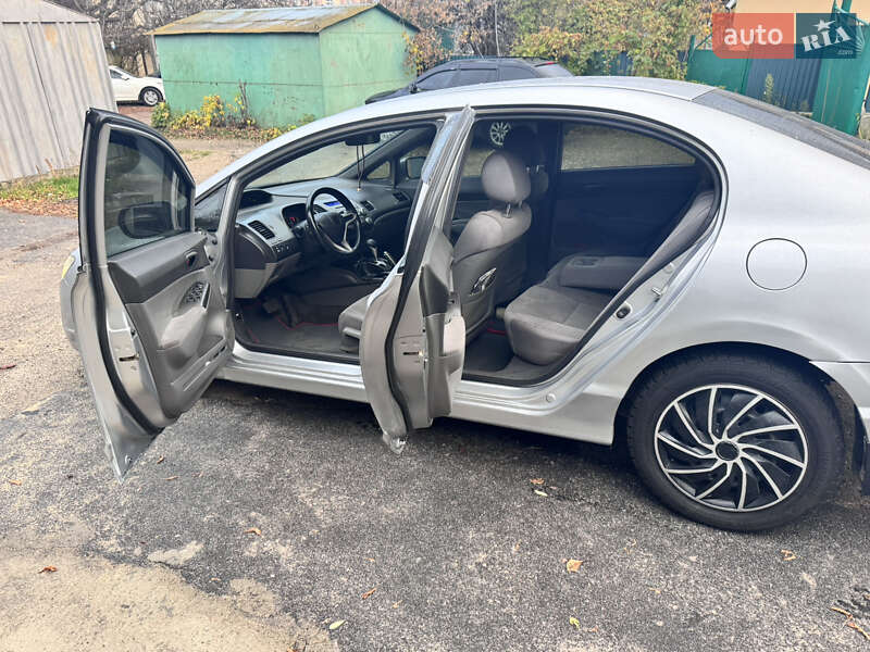 Седан Honda Civic 2007 в Могилев-Подольске