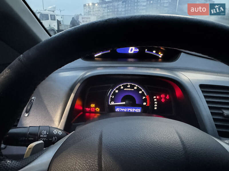 Седан Honda Civic 2008 в Дніпрі