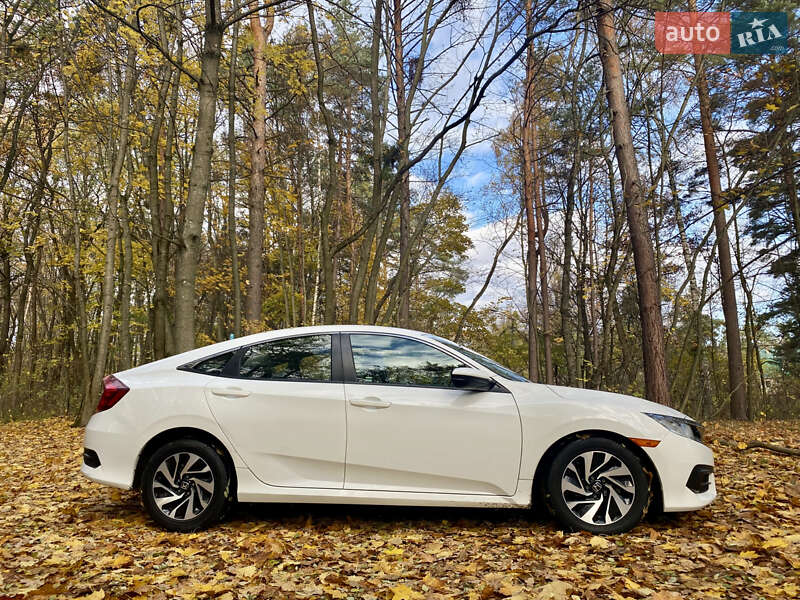Седан Honda Civic 2018 в Киеве фото 5 Седан Honda Civic 2018 в Киеве