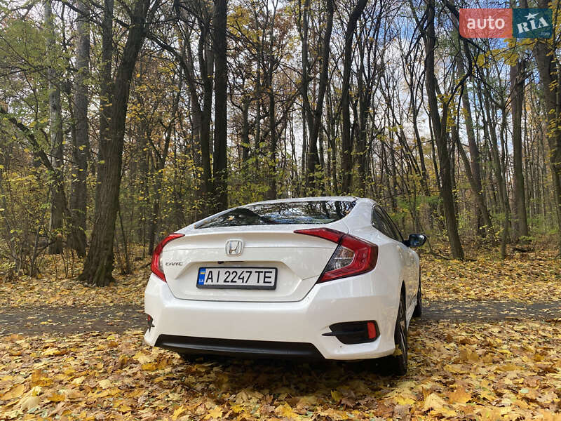 Седан Honda Civic 2018 в Киеве фото 8 Седан Honda Civic 2018 в Киеве
