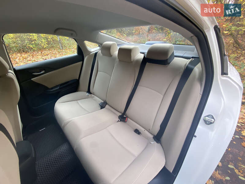 Седан Honda Civic 2018 в Киеве фото 14 Седан Honda Civic 2018 в Киеве