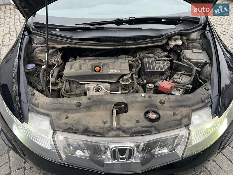 Хэтчбек Honda Civic 2008 в Днепре фото 17 Хэтчбек Honda Civic 2008 в Днепре