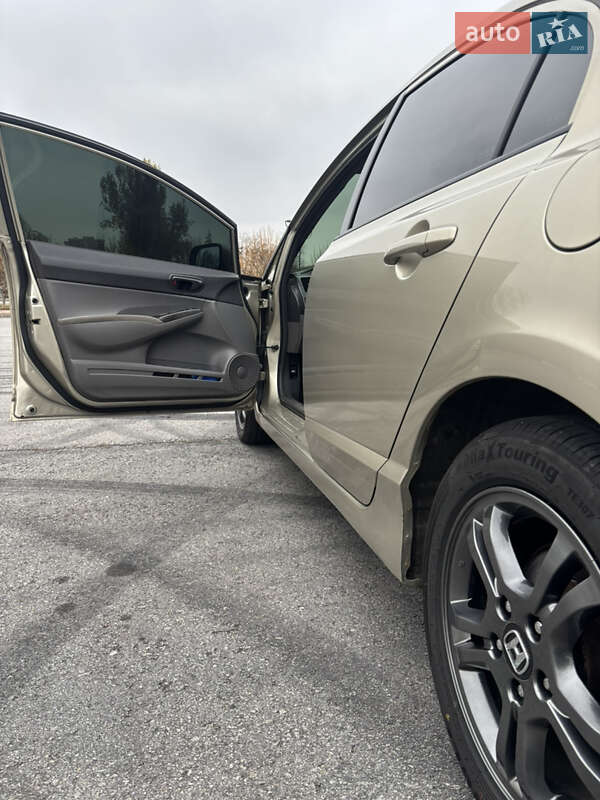 Седан Honda Civic 2008 в Запоріжжі