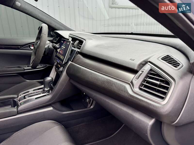 Хэтчбек Honda Civic 2019 в Киеве