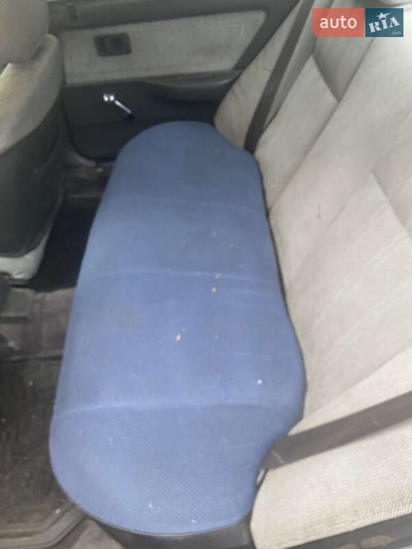 Седан Honda Civic 1988 в Могилів-Подільському