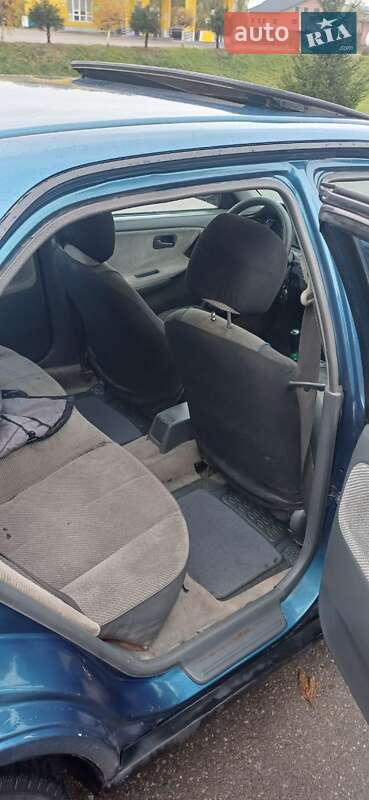 Седан Honda Civic 1993 в Бродах