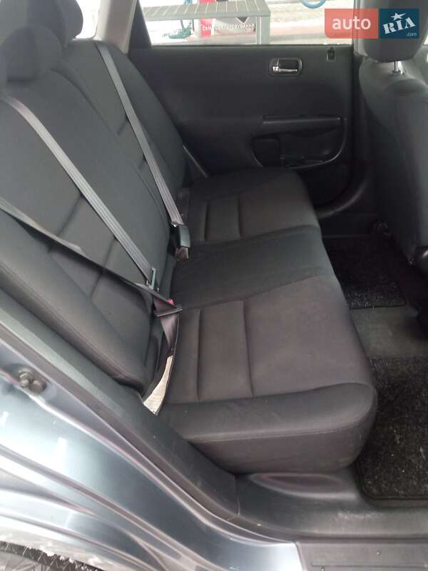 Хэтчбек Honda Civic 2004 в Ровно