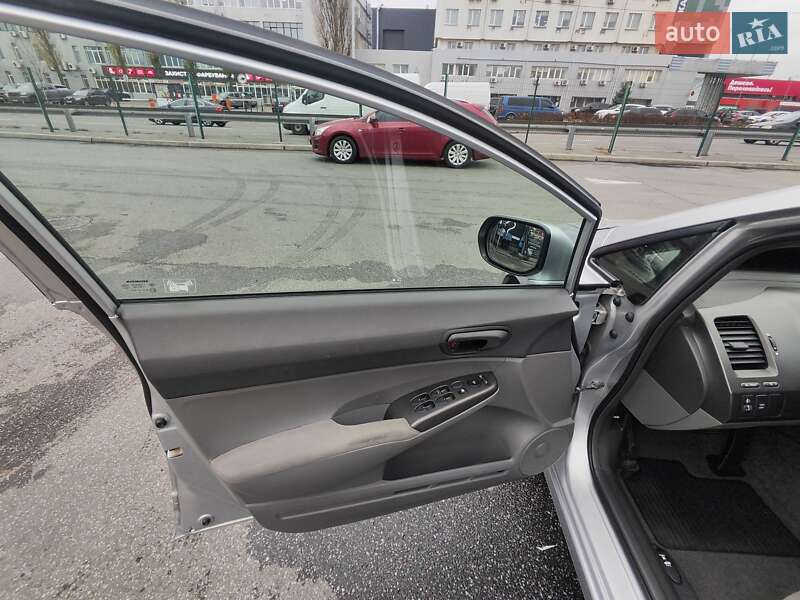 Седан Honda Civic 2008 в Киеве фото 11 Седан Honda Civic 2008 в Киеве
