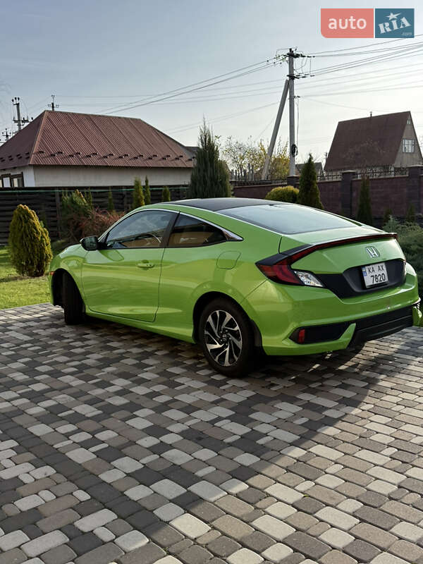 Купе Honda Civic 2016 в Киеве фото 6 Купе Honda Civic 2016 в Киеве