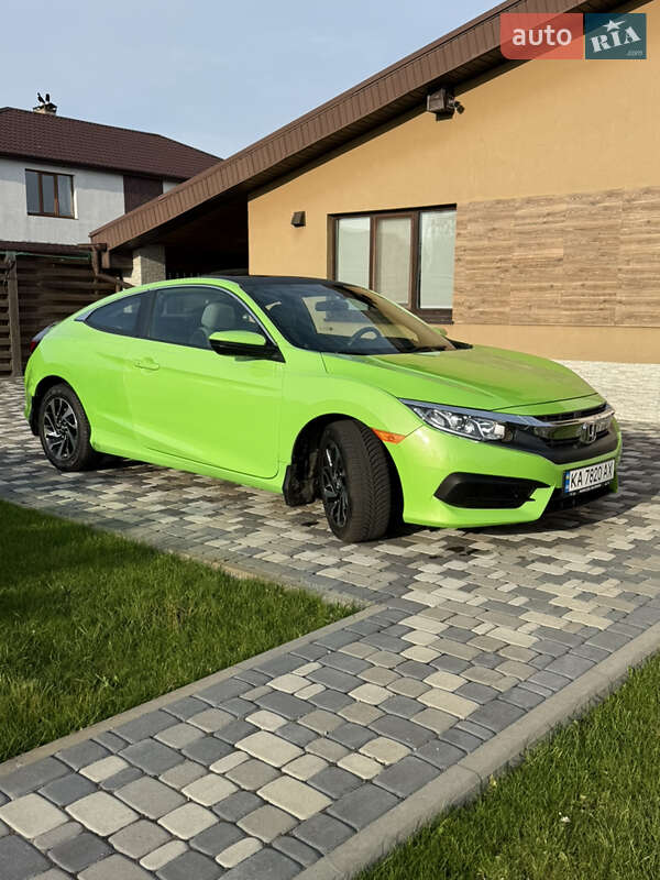 Купе Honda Civic 2016 в Киеве фото 16 Купе Honda Civic 2016 в Киеве