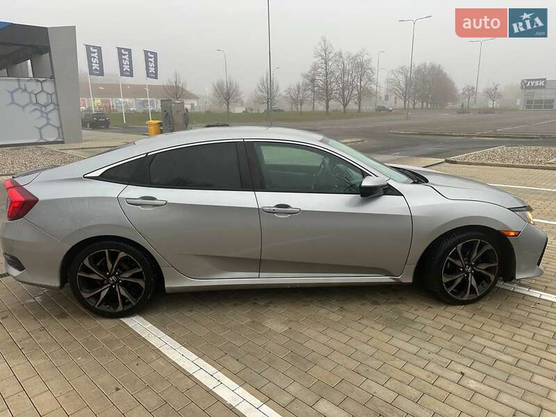 Хэтчбек Honda Civic 2019 в Киеве