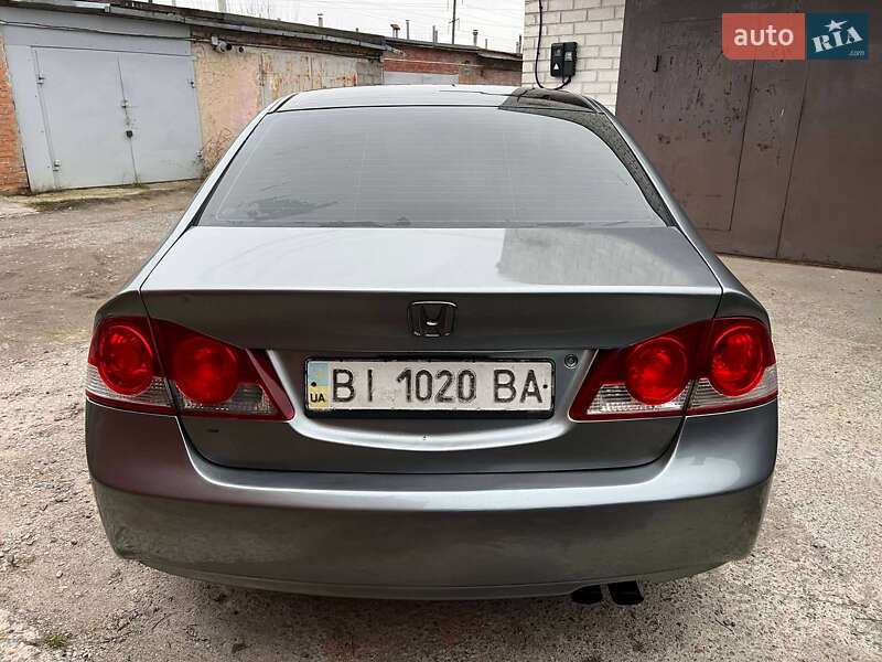 Седан Honda Civic 2008 в Полтаві