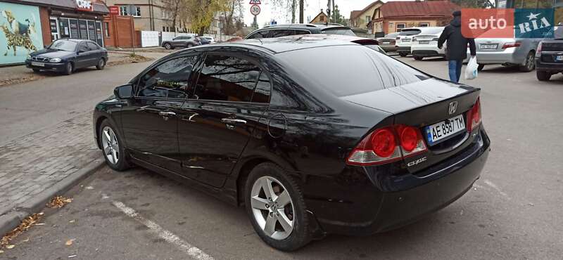 Седан Honda Civic 2007 в Дніпрі