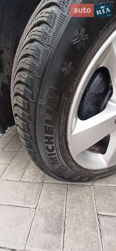 Седан Honda Civic 2007 в Дніпрі