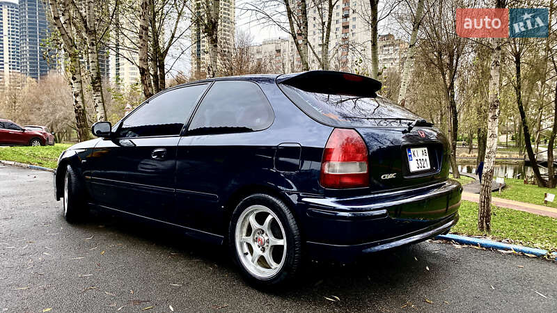 Хэтчбек Honda Civic 1996 в Киеве