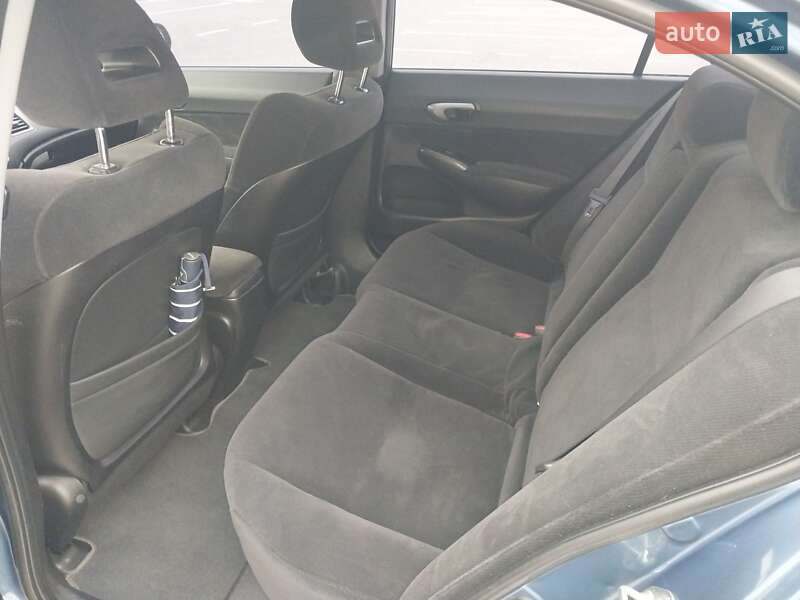 Седан Honda Civic 2007 в Киеве