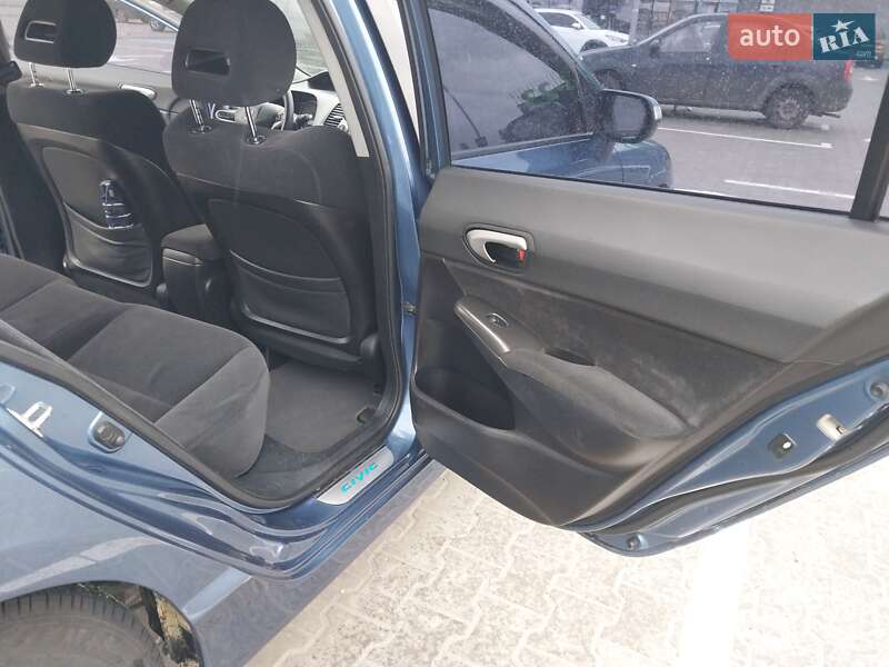 Седан Honda Civic 2007 в Киеве
