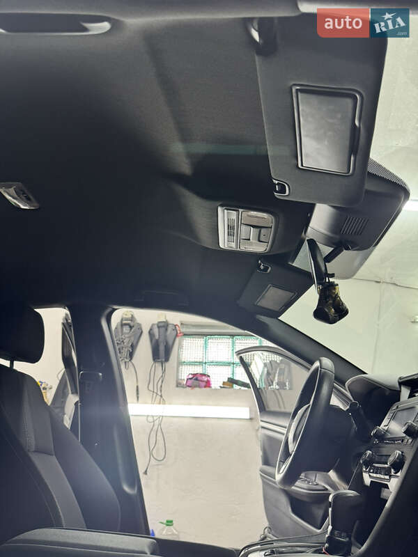 Хэтчбек Honda Civic 2018 в Львове