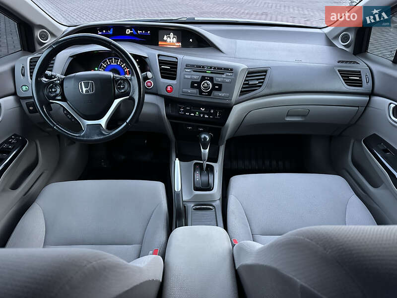 Седан Honda Civic 2012 в Днепре