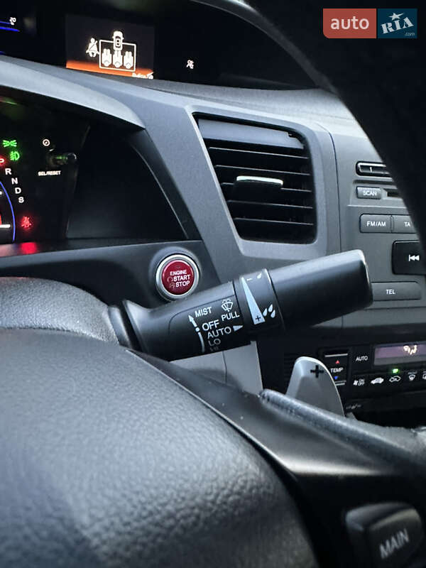 Седан Honda Civic 2012 в Днепре