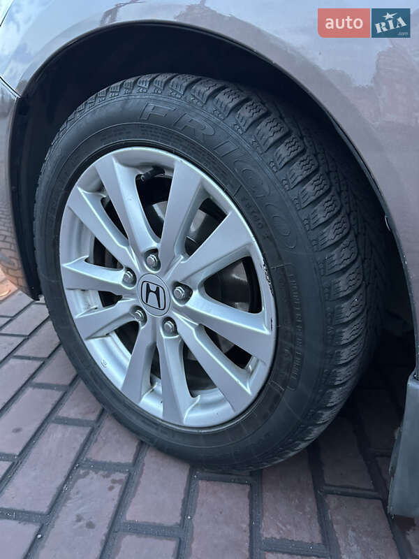 Седан Honda Civic 2012 в Днепре