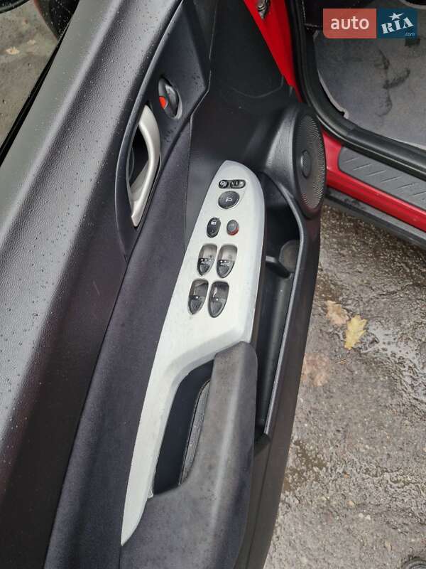 Хэтчбек Honda Civic 2007 в Николаеве фото 10 Хэтчбек Honda Civic 2007 в Николаеве