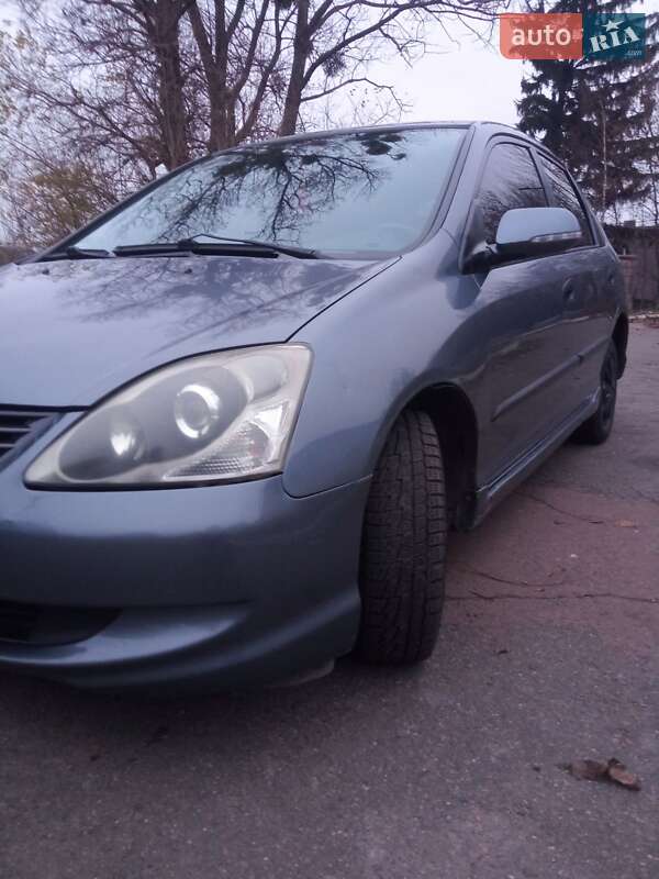Хэтчбек Honda Civic 2004 в Ровно