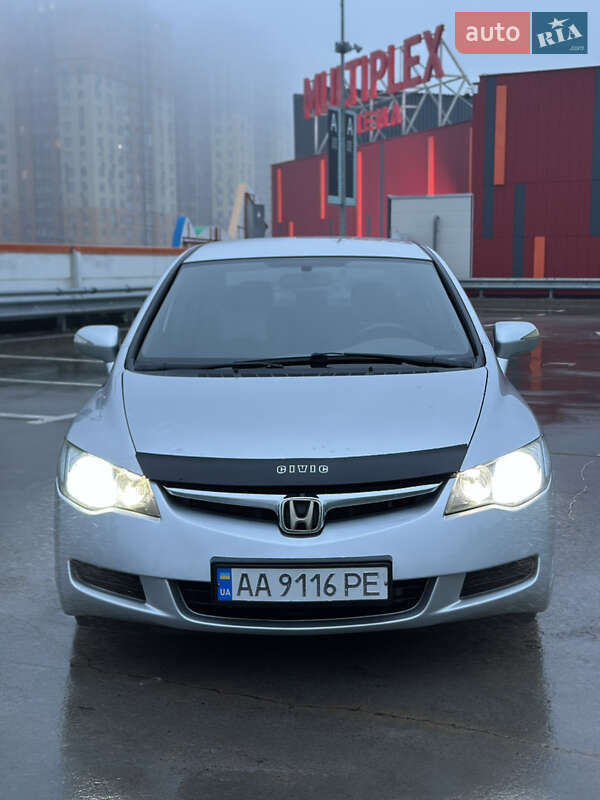 Седан Honda Civic 2008 в Киеве