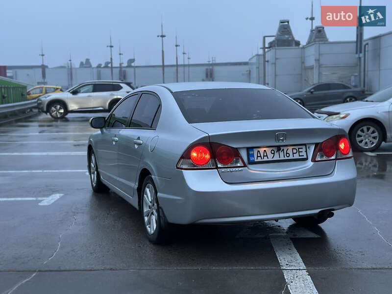 Седан Honda Civic 2008 в Киеве