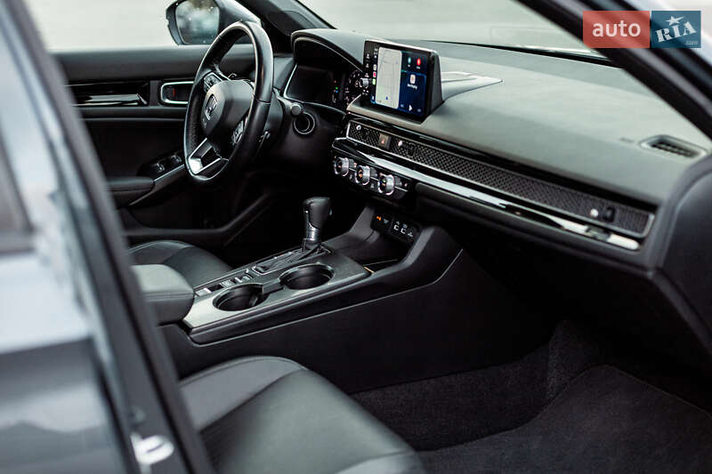 Хэтчбек Honda Civic 2022 в Днепре