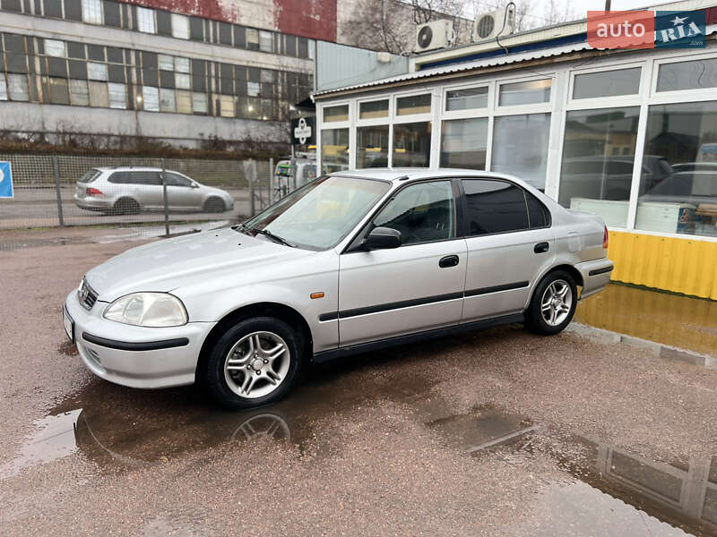 Седан Honda Civic 1997 в Житомире