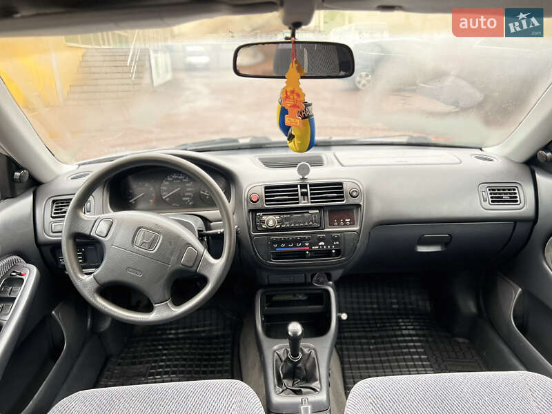 Седан Honda Civic 1997 в Житомире
