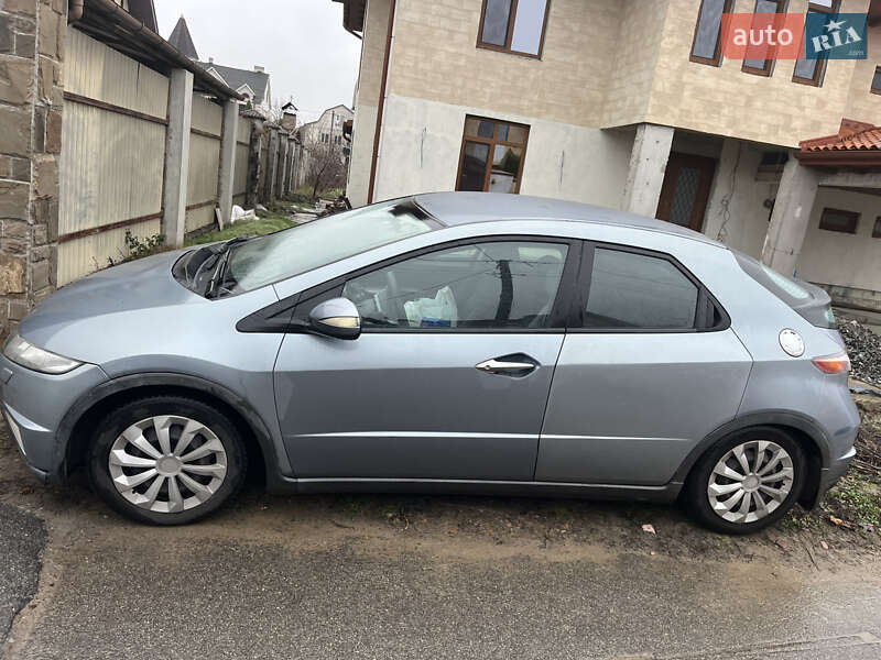 Хэтчбек Honda Civic 2007 в Киеве